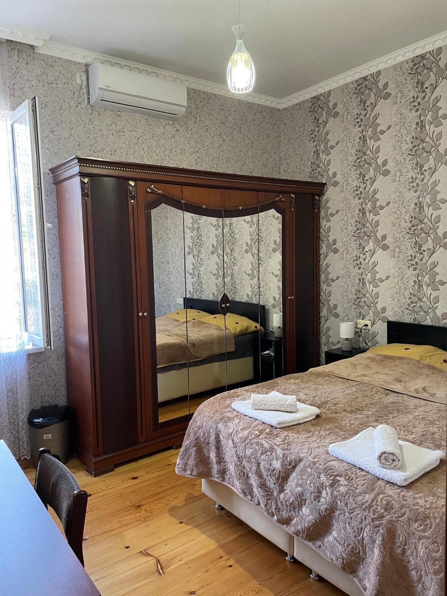 Elco Hotel Zugdidi Exterior foto