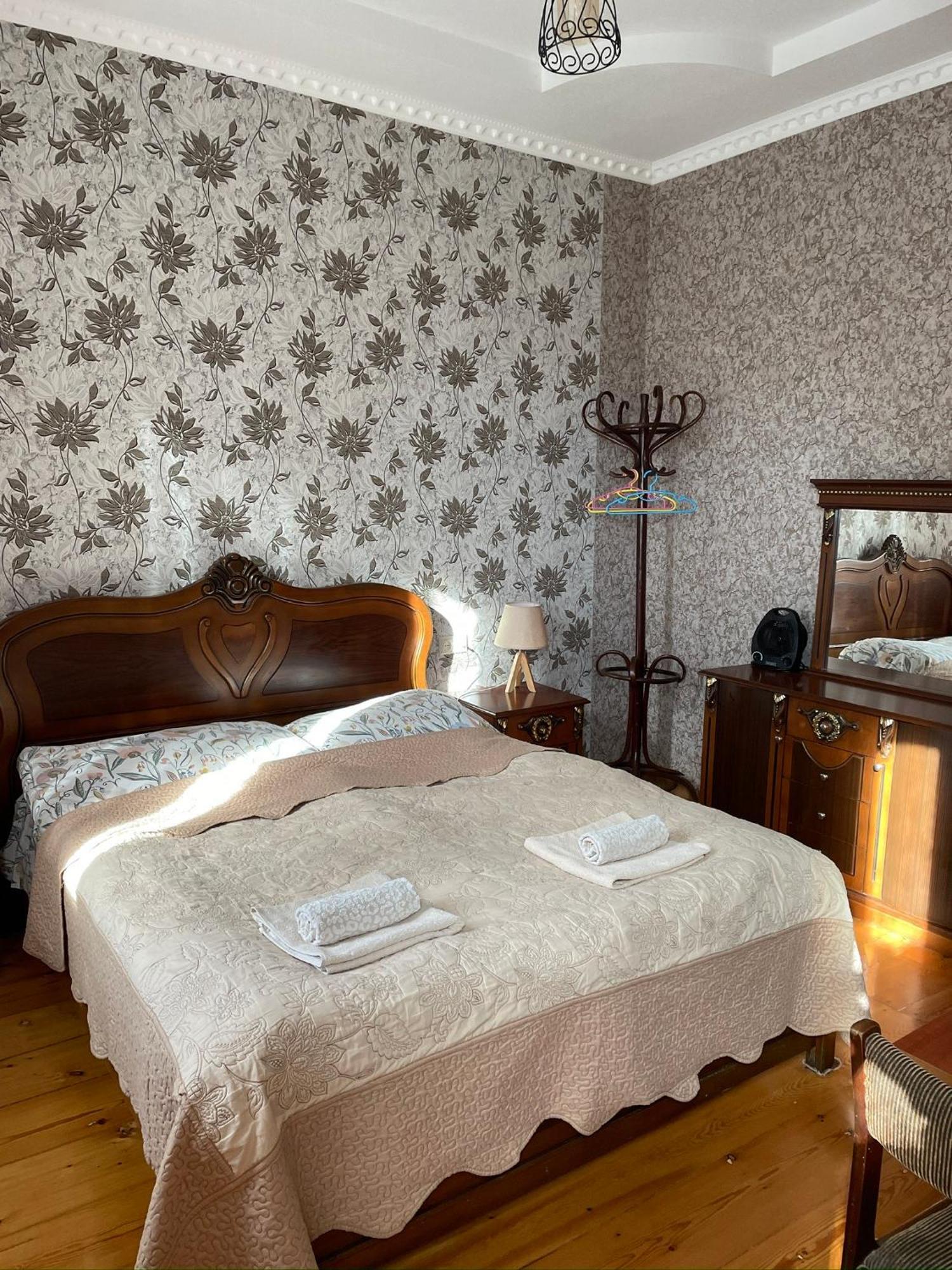 Elco Hotel Zugdidi Exterior foto